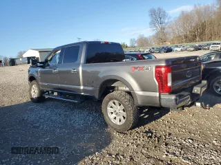 2018 Ford F-250 XL z VIN 1FT7W2BT2JEB62944, wystawiony jako Copart lot #88755885 z przebiegiem 145 386 mil mil oraz Czysty tytuł • Clean title. Historia ofert i sprzedaży dostępna na DreamBid. Obrazek 2.