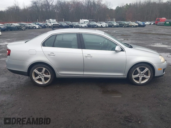 2009 Volkswagen Jetta Sedan SE with VIN 3VWRM71K29M147657, listed as a IAAI auction lot 41867252 with 87,625 mi miles. Bid and sale history available at carsss.com. Image 13.