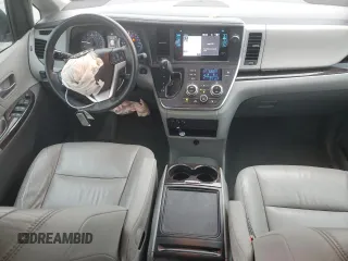 2017 Toyota Sienna XLE Auto Access Seat with VIN 5TDYZ3DC5HS836006, listed as a Copart auction lot 51231435 with 63,342 mi miles and Salvage Title. Bid and sale history available at DreamBid. Image 8.