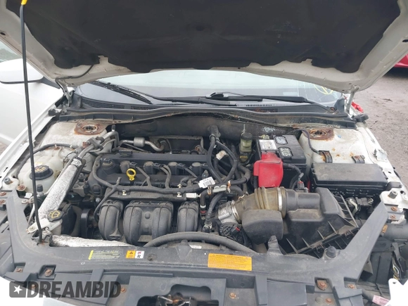 2010 Ford Fusion SE z VIN 3FAHP0HA2AR235714, wystawiony jako IAAI lot #41690933 z przebiegiem Nie podano mil oraz . Historia ofert i sprzedaży dostępna na DreamBid. Obrazek 10.