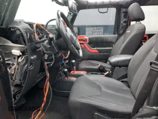 2018 Jeep Wrangler JK Unlimited Sahara with VIN 1C4BJWEG3JL918792, listed as a Copart auction lot 84415624 with 0 mi miles and Clean Title. Bid and sale history available at carsss.com. Image 7.