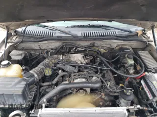 2003 Mercury Mountaineer Convenience with VIN 4M2DU86W43ZJ36741, listed as a Copart auction lot 81088304 with 179,696 mi miles and Non repairable. Bid and sale history available at DreamBid. Image 12.