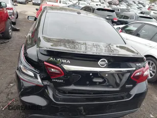 2018 Nissan Altima SV with VIN 1N4AL3AP5JC473990, listed as a IAAI auction lot 41922959 with 88,532 mi miles and . Bid and sale history available at carsss.com. Image 16.