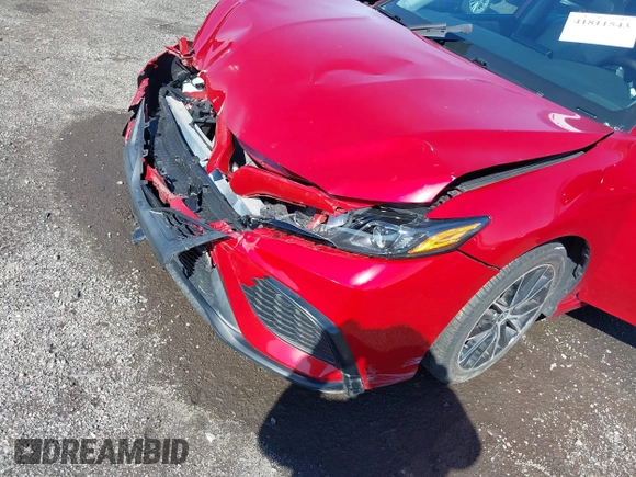2021 Toyota Camry SE Nightshade with VIN 4T1G11AK0MU482609, listed as a IAAI auction lot 41811543 with 68,336 mi miles and . Bid and sale history available at carsss.com. Image 6.