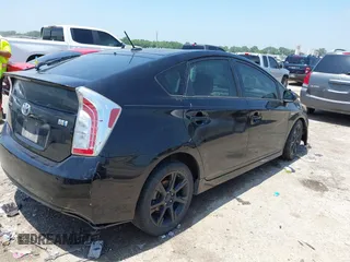 2014 Toyota Prius Four with VIN JTDKN3DUXE1755070, listed as a IAAI auction lot 42442735 with 223,931 mi miles and . Bid and sale history available at DreamBid. Image 4.
