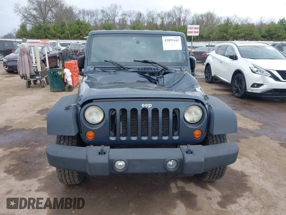 2007 Jeep Wrangler Unlimited X with VIN 1J4GA39137L101321, listed as a IAAI auction lot 42095445 with 243,583 mi miles and . Bid and sale history available at DreamBid. Image 12.