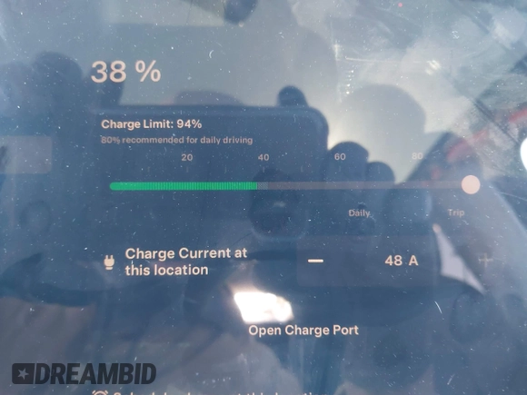 2022 Tesla Model Y Performance with VIN 7SAYGDEF0NF447460, listed as a IAAI auction lot 41670250 with 28,287 mi miles. Bid and sale history available at carsss.com. Image 18.