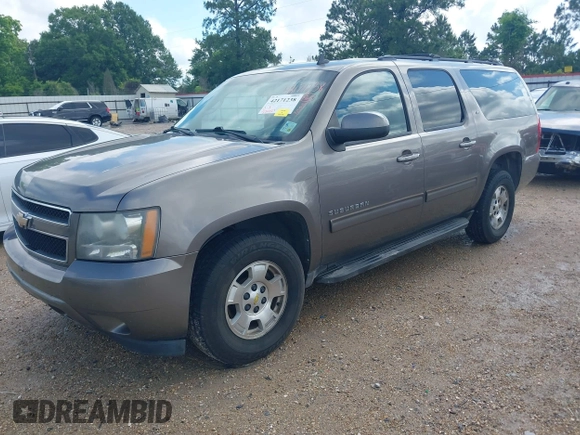 2011 Chevrolet Suburban LT with VIN 1GNSKJE37BR337895, listed as a IAAI auction lot 42171238 with 228,327 mi miles and . Bid and sale history available at DreamBid. Image 2.