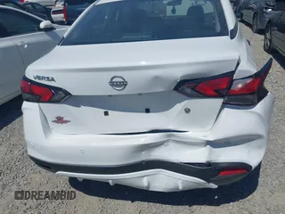 2024 Nissan Versa S с VIN 3N1CN8DV4RL928738, выставлен на аукционе IAAI как лот 42006335 с пробегом 8 713 миль миль и . История ставок и продаж доступна на DreamBid. Изображение 6.
