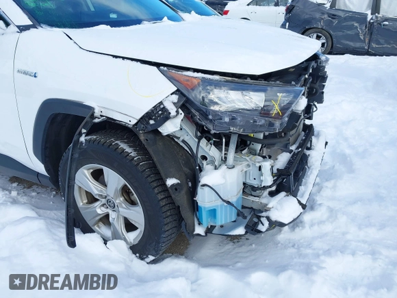 2021 Toyota RAV4 Hybrid LE with VIN 4T3LWRFV9MU047628, listed as a IAAI auction lot 41335589 with 36,748 mi miles. Bid and sale history available at carsss.com. Image 18.