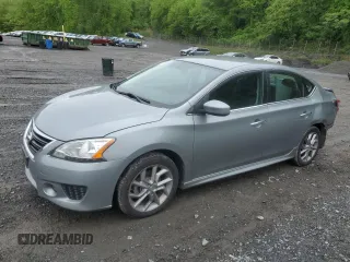 2013 Nissan Sentra SR z VIN 3N1AB7AP7DL562556, wystawiony jako Copart lot #58186255 z przebiegiem 138 504 mil mil oraz Szkody całkowita. Historia ofert i sprzedaży dostępna na DreamBid. Obrazek 1.
