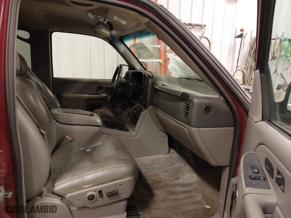 2004 Chevrolet Tahoe LT with VIN 1GNEK13Z94R274726, listed as a IAAI auction lot 41496126 with 342,882 mi miles. Bid and sale history available at carsss.com. Image 5.