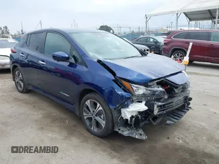 2019 Nissan LEAF SL Plus z VIN 1N4BZ1CP0KC308693, wystawiony jako IAAI lot #42170372 z przebiegiem 72 166 mil mil oraz . Historia ofert i sprzedaży dostępna na DreamBid. Obrazek 1.