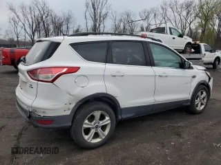 2016 Ford Escape SE with VIN 1FMCU9G91GUC68547, listed as a Copart auction lot 52770635 with 100,111 mi miles and Salvage Title. Bid and sale history available at DreamBid. Image 3.