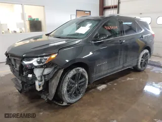 2020 Chevrolet Equinox LT with VIN 2GNAXVEX8L6241939, listed as a IAAI auction lot 41650319 with 51,684 mi miles. Bid and sale history available at carsss.com. Image 2.