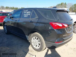 2019 Chevrolet Equinox LS with VIN 2GNAXHEV8K6273238, listed as a IAAI auction lot 41613394 with 88,576 mi miles. Bid and sale history available at carsss.com. Image 3.