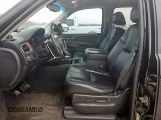 2012 Chevrolet Suburban LT with VIN 1GNSCJE01CR325049, listed as a Copart auction lot 56212525 with 264,000 mi miles and Clean title. Bid and sale history available at DreamBid. Image 7.