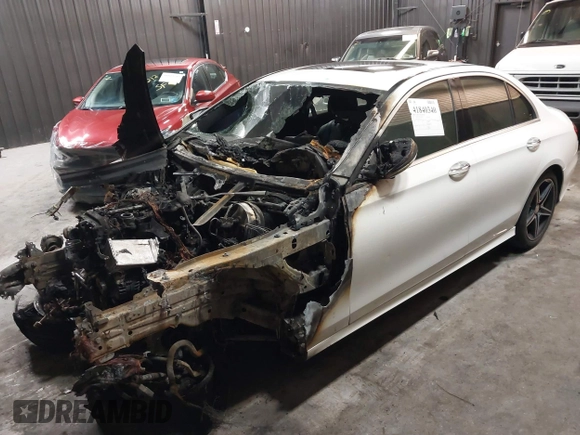 2017 Mercedes-Benz E 300 Luxury with VIN WDDZF4KB1HA177230, listed as a IAAI auction lot 41840340 with 44,202 mi miles and . Bid and sale history available at DreamBid. Image 6.
