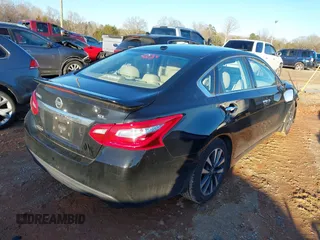 2016 Nissan Altima SR with VIN 1N4AL3AP7GC155622, listed as a IAAI auction lot 41202784 with 95,424 mi miles and . Bid and sale history available at carsss.com. Image 4.