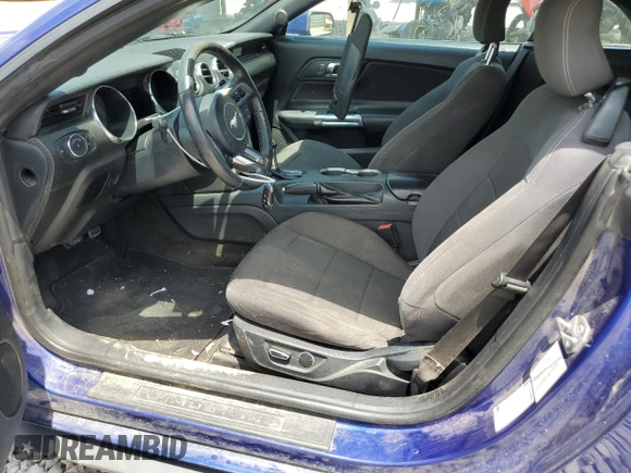 2016 Ford Mustang V6 z VIN 1FATP8EMXG5301655, wystawiony jako Copart lot #61622975 z przebiegiem 172 712 mil mil oraz Szkoda całkowita • Salvage title. Historia ofert i sprzedaży dostępna na DreamBid. Obrazek 7.
