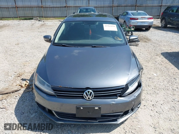 2013 Volkswagen Jetta SE with VIN 3VWDP7AJ9DM370201, listed as a IAAI auction lot 42562810 with 165,991 mi miles and . Bid and sale history available at DreamBid. Image 12.