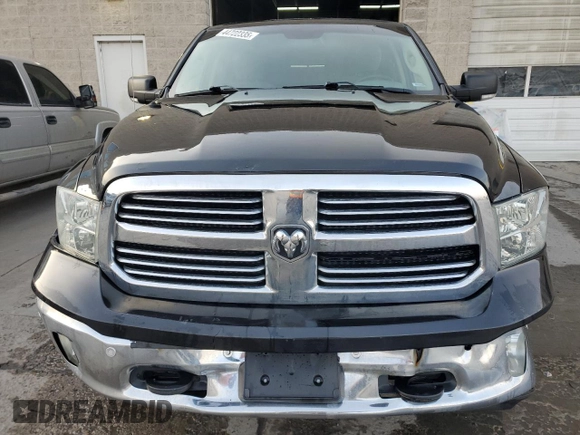 2017 Ram 1500 Big Horn z VIN 1C6RR7GT1HS602693, wystawiony jako Copart lot #44722335 z przebiegiem 117 030 mil mil oraz Szkoda całkowita • Salvage title. Historia ofert i sprzedaży dostępna na DreamBid. Obrazek 5.
