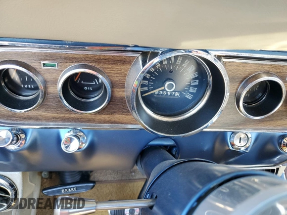 1966 Ford Mustang z VIN 6F07T373731, wystawiony jako Copart lot #88718095 z przebiegiem 83 687 mil mil oraz Nie do naprawy • Non repairable. Historia ofert i sprzedaży dostępna na DreamBid. Obrazek 9.