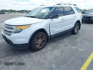 2014 Ford Explorer XLT with VIN 1FM5K7D88EGB27971, listed as a IAAI auction lot 42241622 with 198,422 mi miles and . Bid and sale history available at DreamBid. Image 2.