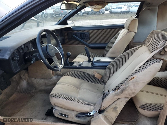 1984 Chevrolet Camaro Z28 Sport with VIN 1G1AP87G7EL175104, listed as a Copart auction lot 86895534 with 27,874 mi miles and Salvage Title. Bid and sale history available at carsss.com. Image 7.
