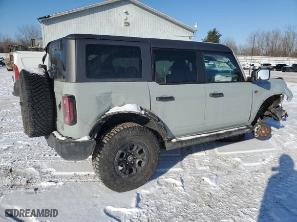 2022 Ford Bronco with VIN 1FMEE5DP6NLA73872, listed as a Copart auction lot 44419825 with 36,336 mi miles and Clean Title. Bid and sale history available at carsss.com. Image 3.