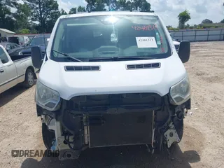 2017 Ford Transit z VIN 1FTYE1YMXHKA11900, wystawiony jako IAAI lot #42481313 z przebiegiem 197 231 mil mil oraz . Historia ofert i sprzedaży dostępna na DreamBid. Obrazek 12.