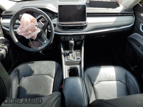 2022 Jeep Compass Latitude Lux with VIN 3C4NJDFB7NT133447, listed as a Copart auction lot 60319595 with Not provided miles and Salvage title. Bid and sale history available at DreamBid. Image 8.
