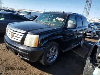 2006 Cadillac Escalade z VIN 1GYEK63NX6R145359, wystawiony jako Copart lot #46592015 z przebiegiem 223 062 mil mil oraz Szkody całkowita. Historia ofert i sprzedaży dostępna na DreamBid. Obrazek 1.