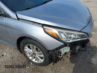 2015 Hyundai Sonata 2.4L SE with VIN 5NPE24AF9FH148413, listed as a IAAI auction lot 42081203 with 173,425 mi miles. Bid and sale history available at carsss.com. Image 21.