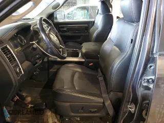 2017 Ram 1500 Night z VIN 1C6RR7MT6HS812579, wystawiony jako Copart lot #47369895 z przebiegiem 60 427 mil mil oraz Szkody całkowita. Historia ofert i sprzedaży dostępna na DreamBid. Obrazek 7.