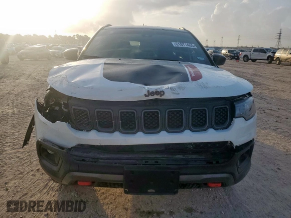 2024 Jeep Compass Trailhawk with VIN 3C4NJDDN5RT579213, listed as a Copart auction lot 61671465 with 5,333 mi miles and Salvage title. Bid and sale history available at DreamBid. Image 5.