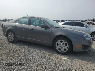2010 Ford Fusion SE z VIN 3FAHP0HA2AR364858, wystawiony jako Copart lot #60855075 z przebiegiem 184 403 mil mil oraz Szkoda całkowita • Salvage title. Historia ofert i sprzedaży dostępna na DreamBid. Obrazek 4.