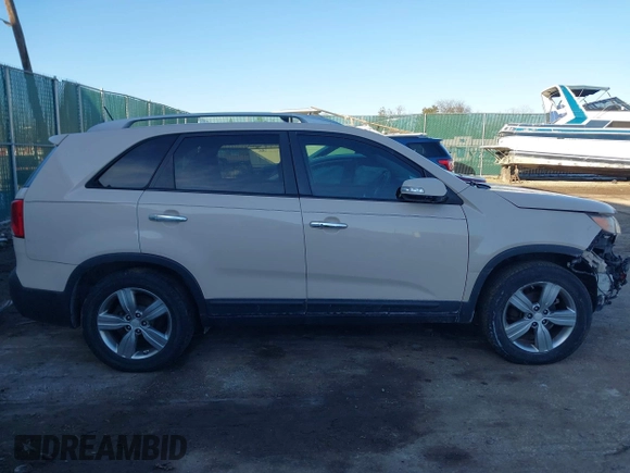 2012 Kia Sorento EX with VIN 5XYKU4A28CG190097, listed as a IAAI auction lot 41457866 with 173,181 mi miles. Bid and sale history available at carsss.com. Image 14.