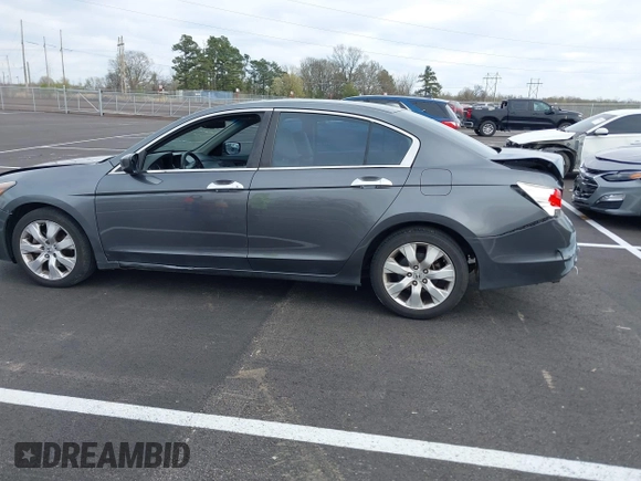 2010 Honda Accord EX-L z VIN 1HGCP3F88AA028844, wystawiony jako IAAI lot #41849673 z przebiegiem 232 689 mil mil oraz . Historia ofert i sprzedaży dostępna na DreamBid. Obrazek 14.
