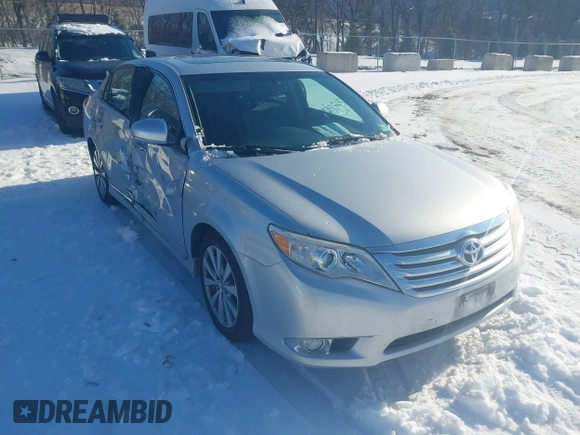 2012 Toyota Avalon with VIN 4T1BK3DB9CU471007, listed as a IAAI auction lot 41478581 with 17,606 mi miles and . Bid and sale history available at DreamBid. Image 1.