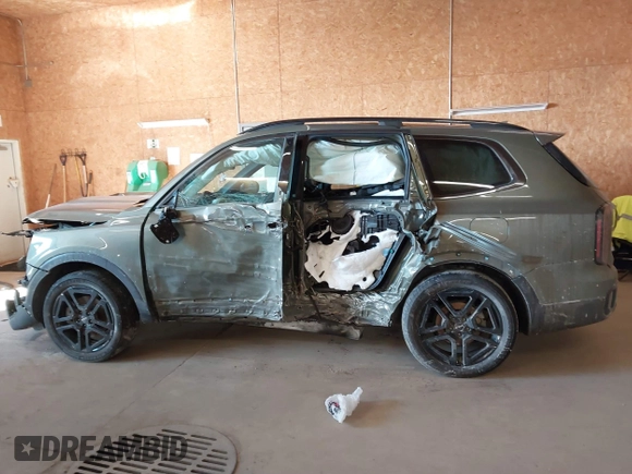 2024 Kia Telluride EX X-Line z VIN 5XYP3DGC6RG485412, wystawiony jako IAAI lot #41352835 z przebiegiem 19 613 mil mil oraz . Historia ofert i sprzedaży dostępna na DreamBid. Obrazek 15.