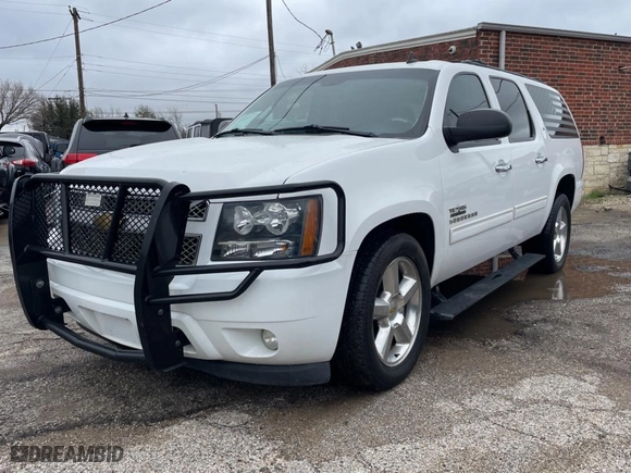 2013 Chevrolet Suburban LT with VIN 1GNSCJE0XDR295860, listed as a Copart auction lot 45344455 with 216,572 mi miles and Clean Title. Bid and sale history available at carsss.com. Image 2.