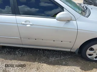 2007 Kia Spectra EX z VIN KNAFE121375459055, wystawiony jako IAAI lot #42417211 z przebiegiem 174 700 mil mil oraz . Historia ofert i sprzedaży dostępna na DreamBid. Obrazek 6.