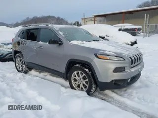 2018 Jeep Cherokee Latitude Plus with VIN 1C4PJMLB1JD502431, listed as a IAAI auction lot 41292612 with 115,839 mi miles. Bid and sale history available at carsss.com. Image 1.