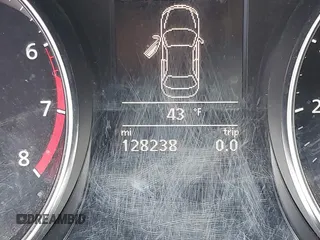 2016 Volkswagen Passat S с VIN 1VWAT7A38GC011797, выставлен на аукционе IAAI как лот 41227670 с пробегом 128 238 миль миль и . История ставок и продаж доступна на DreamBid. Изображение 15.