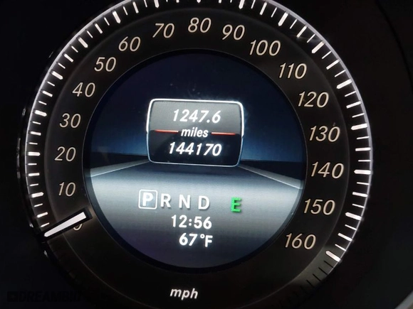 2014 Mercedes-Benz C-Class C 300 Sport with VIN WDDGF8AB8ER312510, listed as a IAAI auction lot 41806077 with 144,170 mi miles. Bid and sale history available at carsss.com. Image 15.