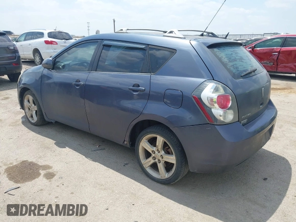 2009 Pontiac Vibe 1SB z VIN 5Y2SP670X9Z428888, wystawiony jako IAAI lot #42050932 z przebiegiem 201 929 mil mil oraz . Historia ofert i sprzedaży dostępna na DreamBid. Obrazek 3.