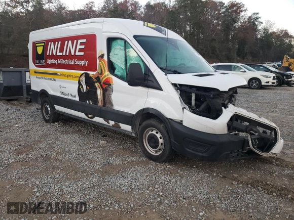 2022 Ford Transit Cargo with VIN 1FTBR1C81NKA73847, listed as a Copart auction lot 82311624 with 81,869 mi miles and Salvage title. Bid and sale history available at DreamBid. Image 4.