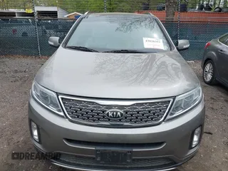 2015 Kia Sorento SX with VIN 5XYKWDA75FG553286, listed as a IAAI auction lot 42020351 with 147,572 mi miles. Bid and sale history available at carsss.com. Image 6.