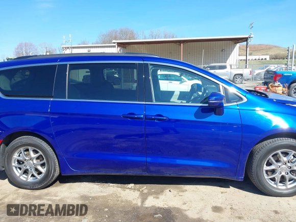 2021 Chrysler Pacifica Touring with VIN 2C4RC1FG5MR511546, listed as a IAAI auction lot 41882085 with 85,635 mi miles and . Bid and sale history available at DreamBid. Image 14.